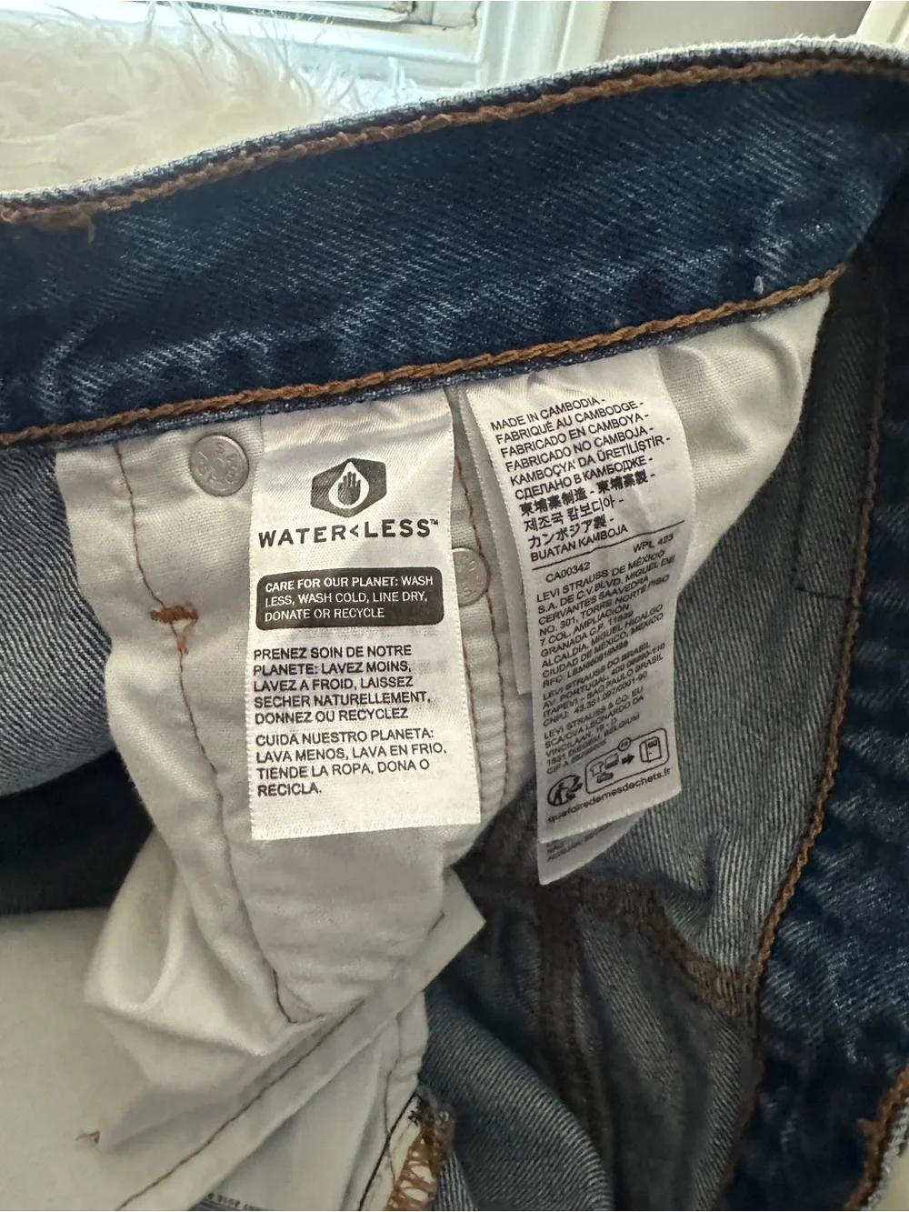 Premium Levi’s Denim Cutoff Shorts - Distressed Blue - Picture 10 of 10